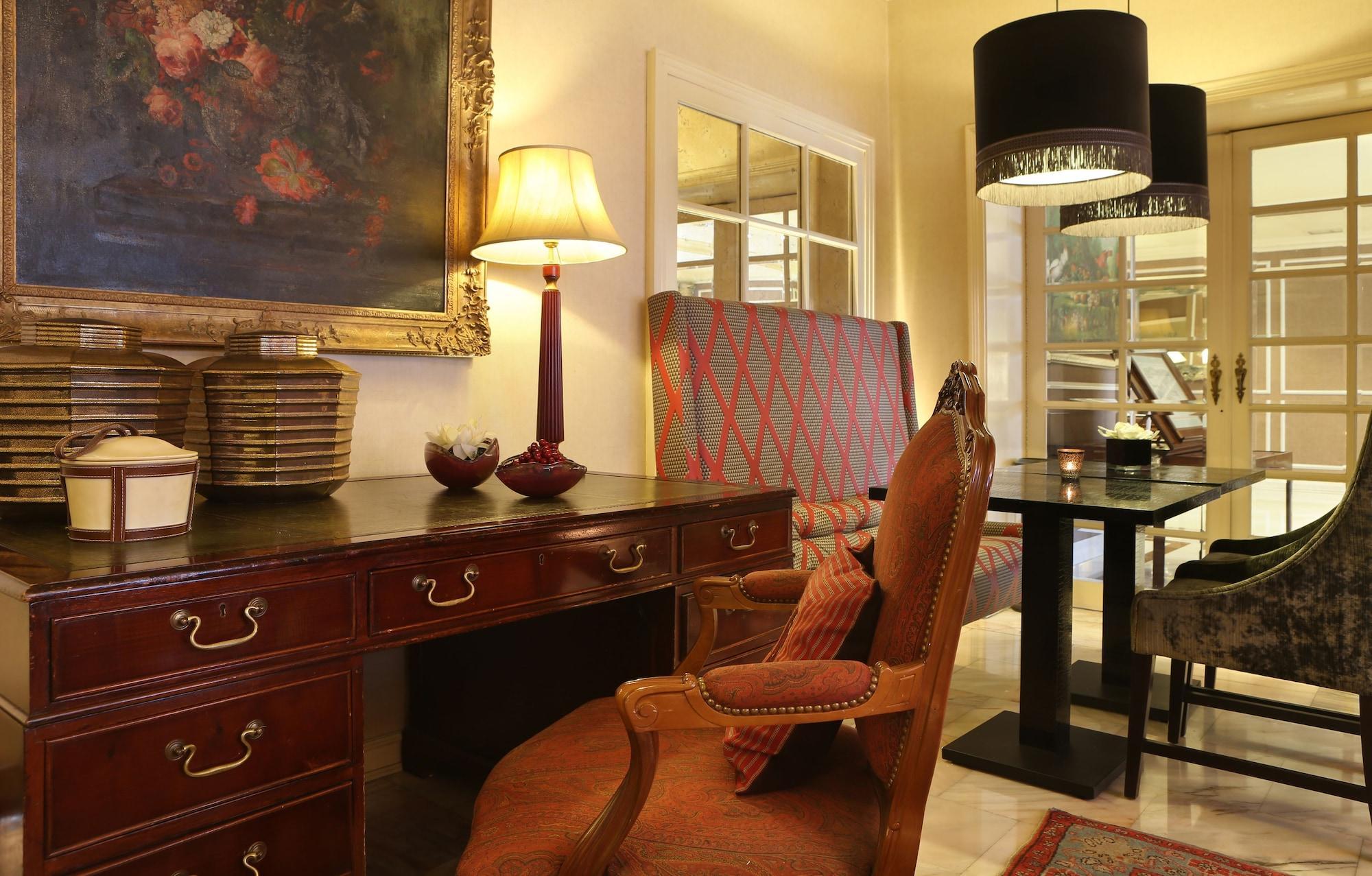 Plaza - Heritage Collection - Avenida Lizbona